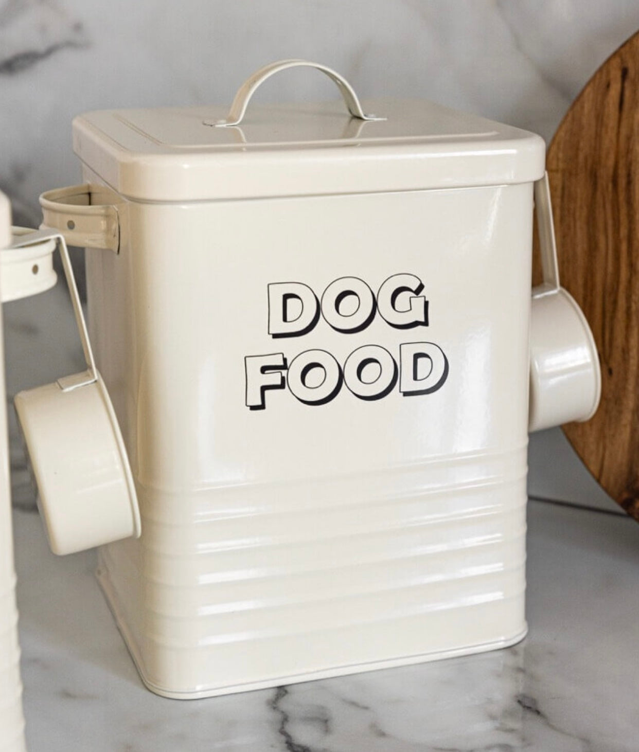 Recipiente para Ração de Cachorro e Gato de Metal