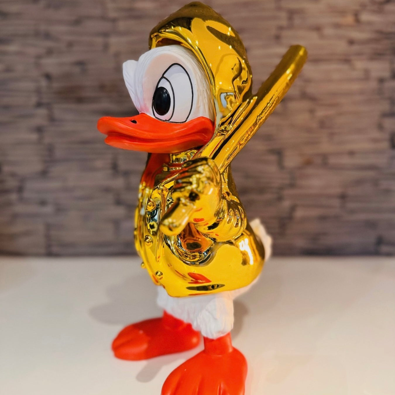 Estátua Pato Donald Baseball de Resina