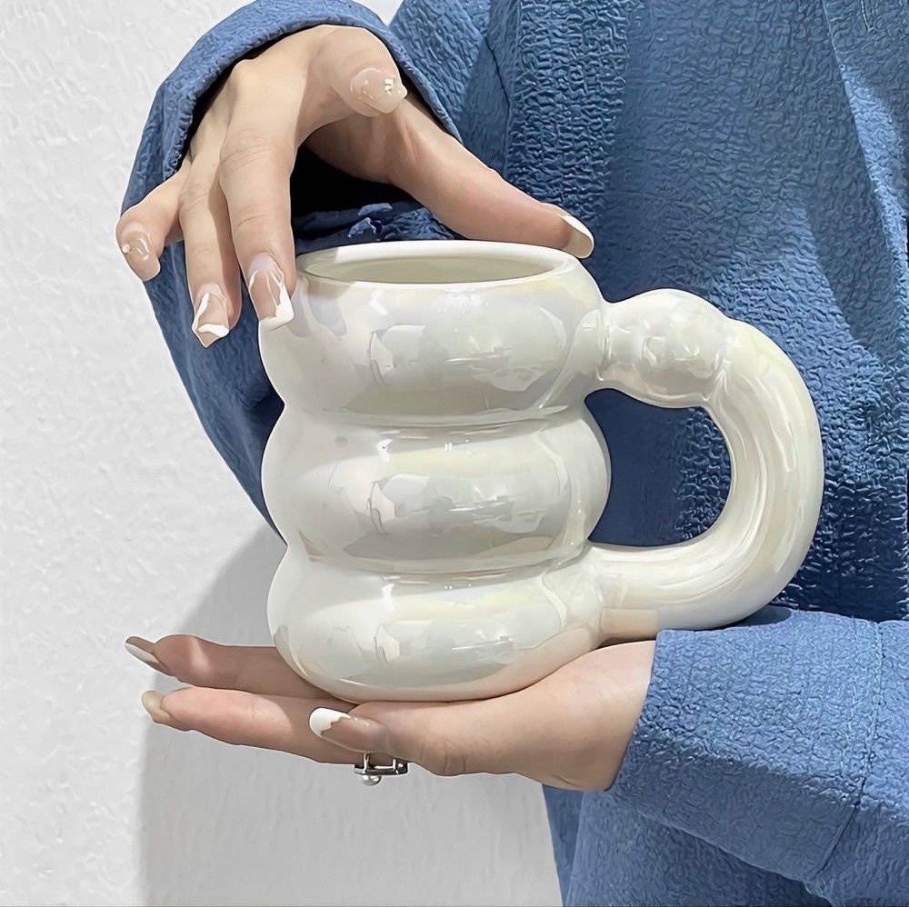 Caneca Bolhas em Cerâmica
