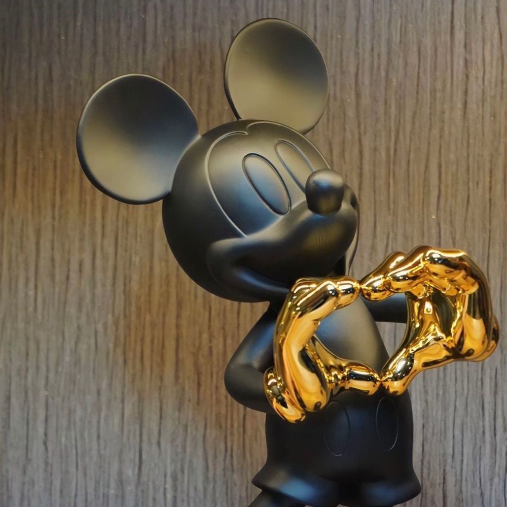 Estátua Mickey Mouse - Love Black