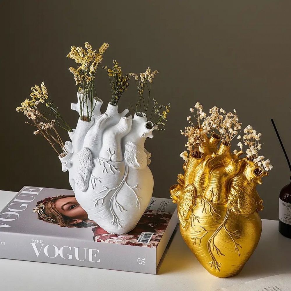 Vaso de Flores Coração em Resina