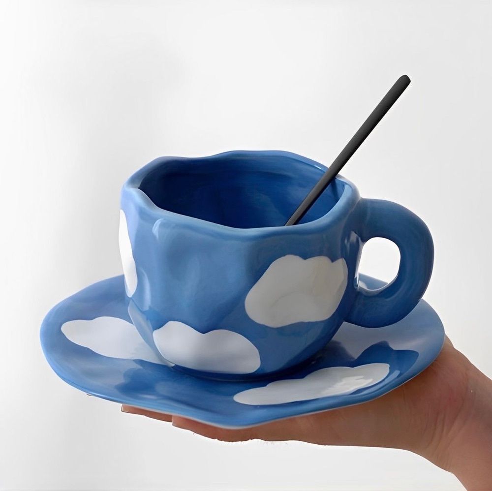 Xícara de café nuvens