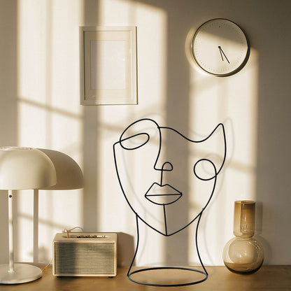 Escultura Abstrata Facial de Ferro