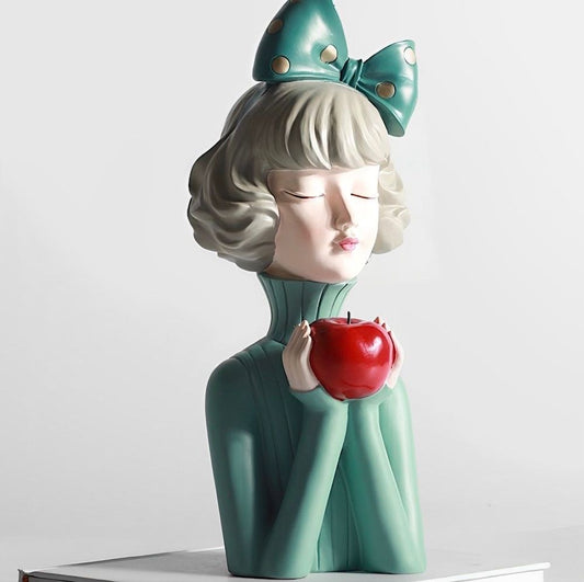 Estátua Alice Apple