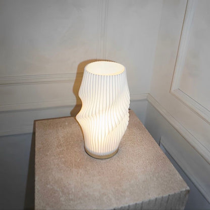 Luminária de Mesa Rowa
